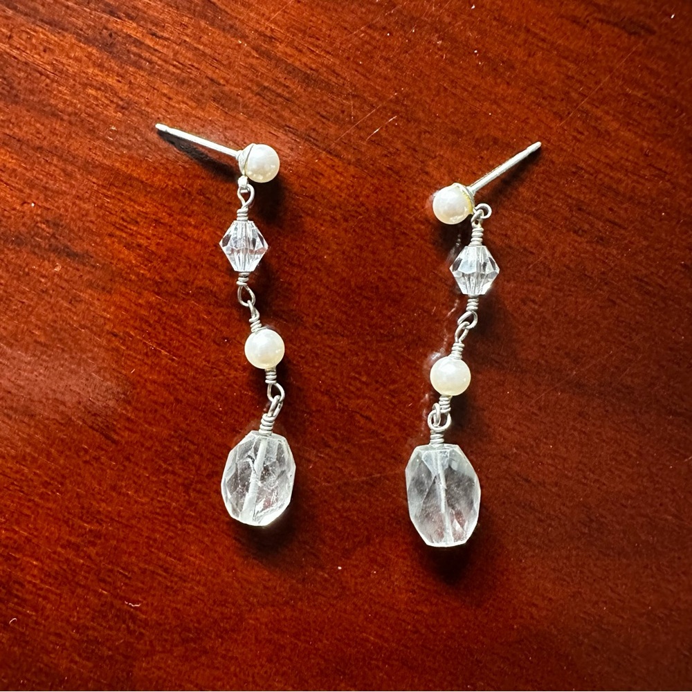 Post beaded earrings
